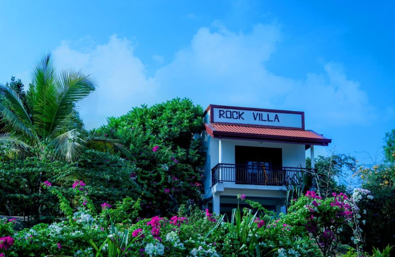 Rock Villa Relax City Home Mihintale Exterior photo