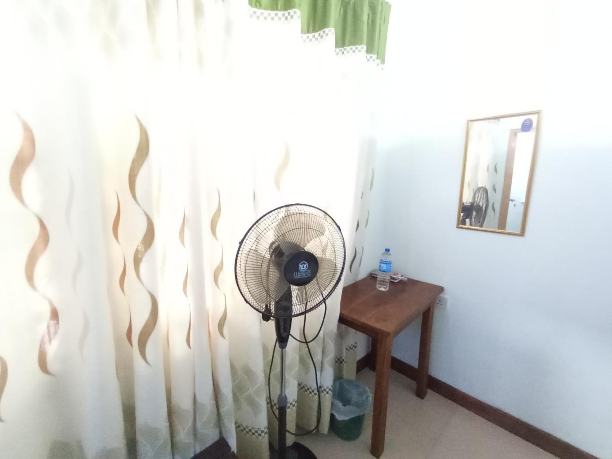 Rock Villa Relax City Resort Mihintale Room photo