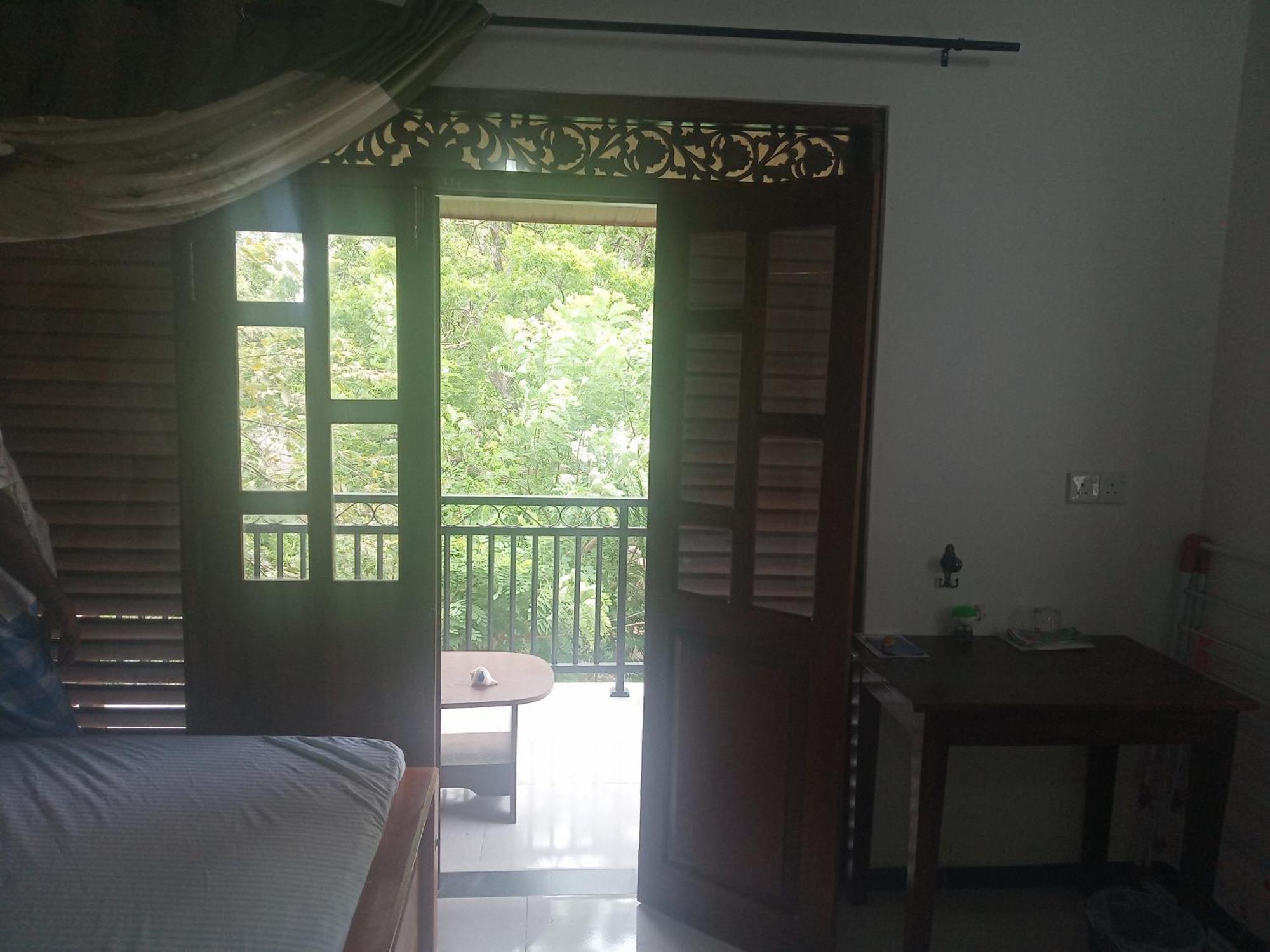 Rock Villa Relax City Resort Mihintale Room photo