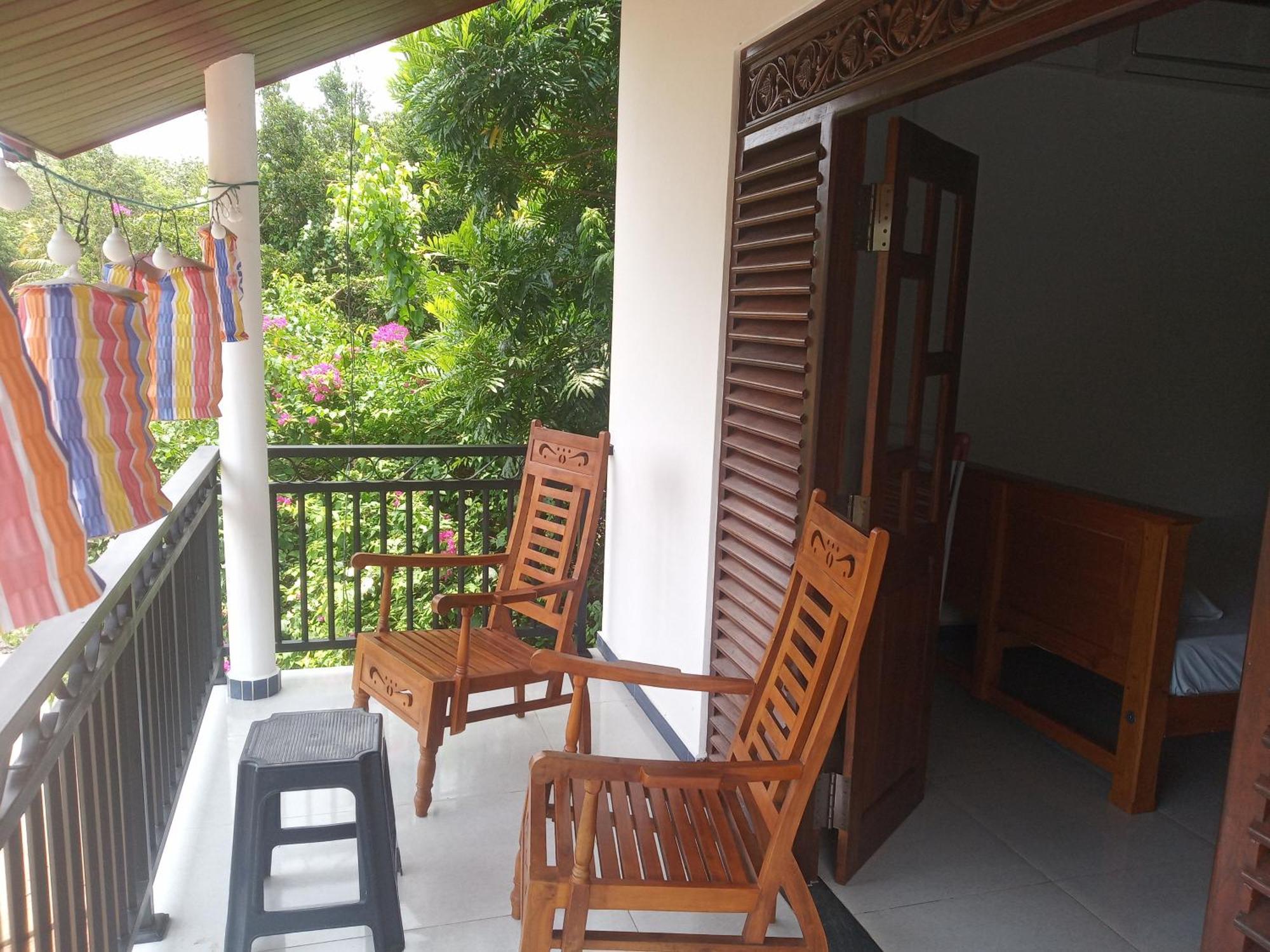 Rock Villa Relax City Resort Mihintale Room photo